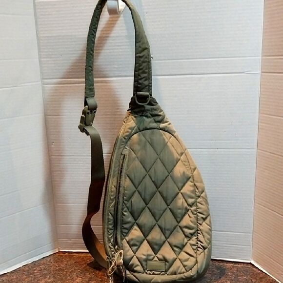 Vera Bradley Quilted Sage Green Sling Bag...NEW - Picture 1 of 5